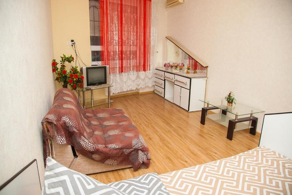 Semi-Luxury Apartment On Zhukovskogo Street 57 Zaporizhia Exterior photo